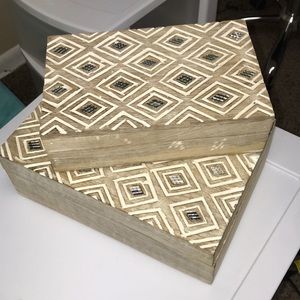 Set of two decorative boxes